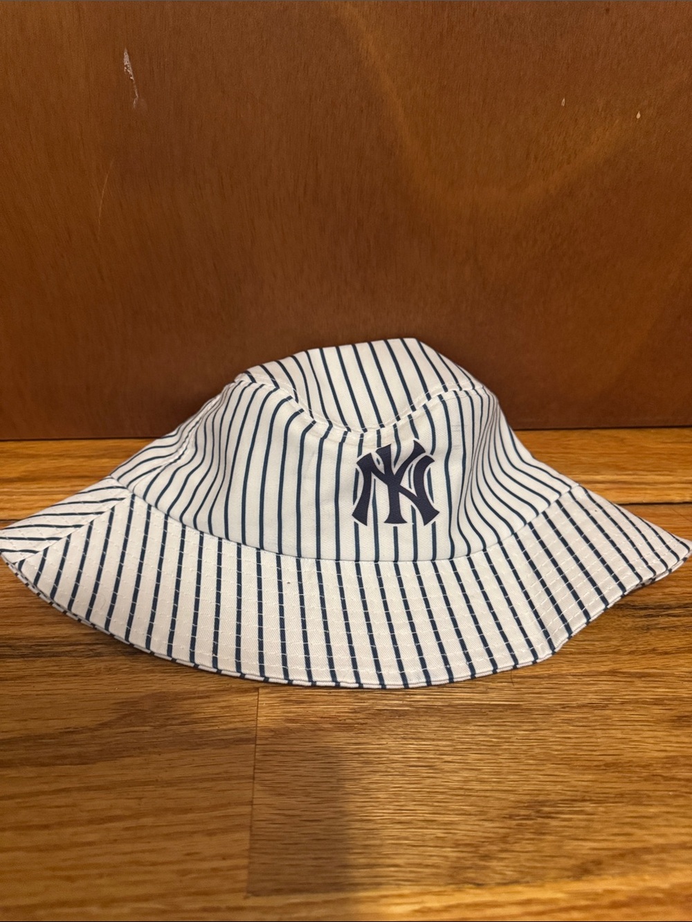 New York Yankees x Wendy’s White Pinstripe Bucket Hat with Navy Team Emblem
